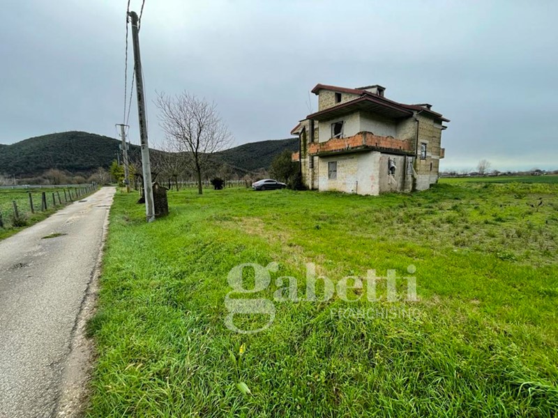 Casa Indipendente in Vendita a Pietravairano, 150'000€, 300 m²