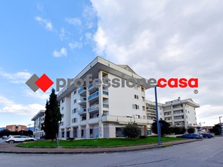 Quadrilocale in Vendita a San Nicola la Strada, 210'000€, 110 m²