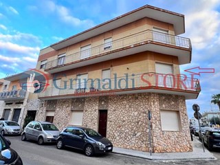 Appartamento in Vendita a Cavallino, 180'000€, 202 m²