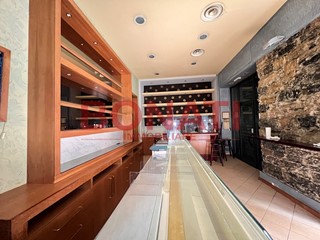 Immobile commerciale in Vendita a La Spezia, zona Centro cittÃ, 170'000€, 110 m², arredato