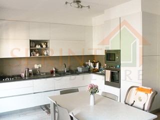 Quadrilocale in Vendita a Monopoli, 327'000€, 100 m², con Box