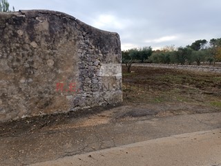 Stanza in Vendita a Martina Franca, 16'000€, 32 m²