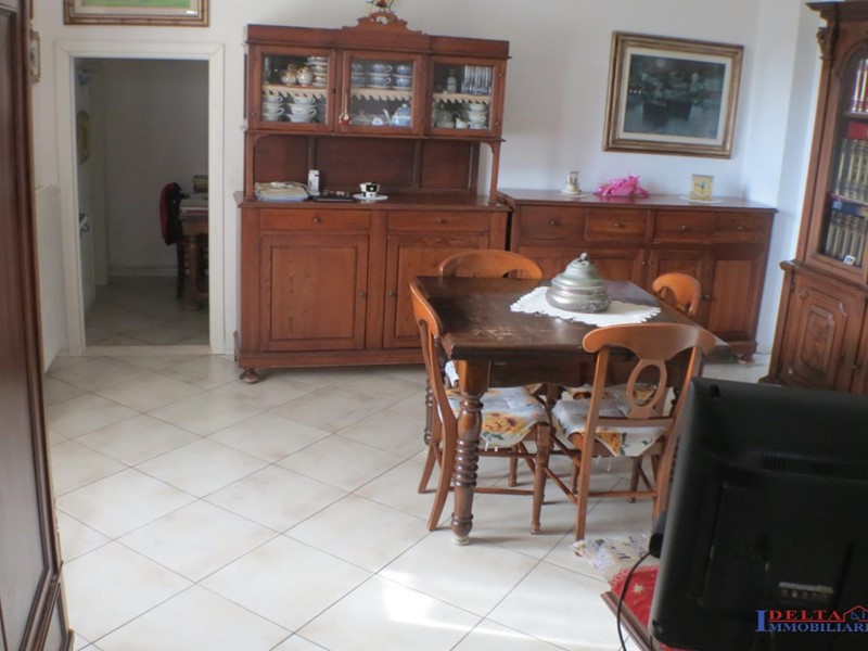 Quadrilocale in Vendita a Rosignano Marittimo, 250'000&euro;, 100 m²