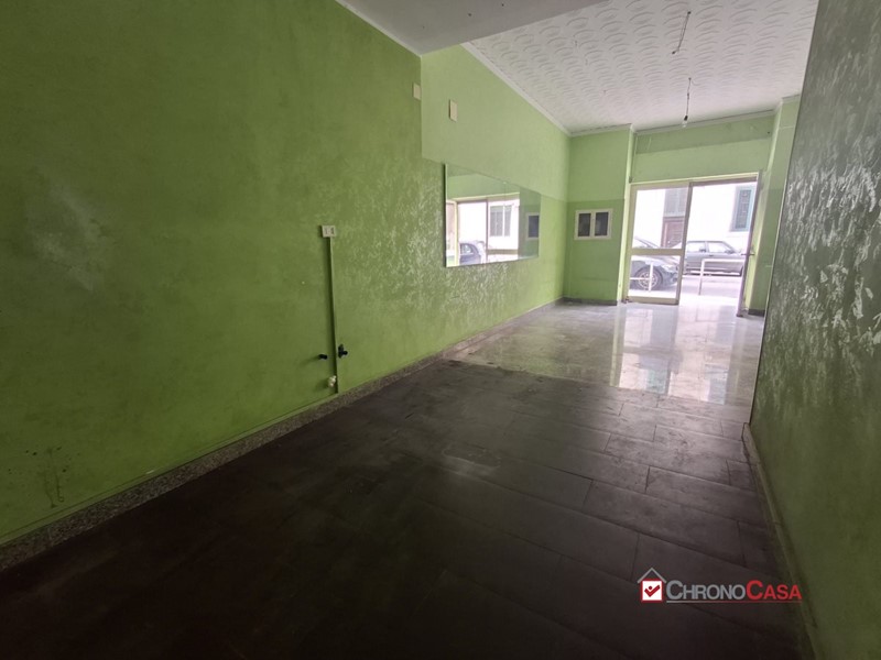 Negozio in Affitto a Messina, 700€, 40 m²