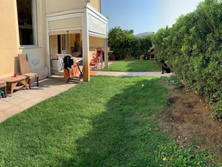 Trilocale in Vendita a Pisa, zona Calambrone, 280'000€, 85 m², arredato