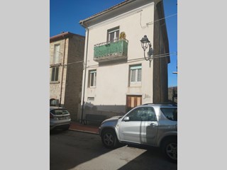 Quadrilocale in Vendita a San Giovanni in Galdo, 22'000€, 145 m², arredato