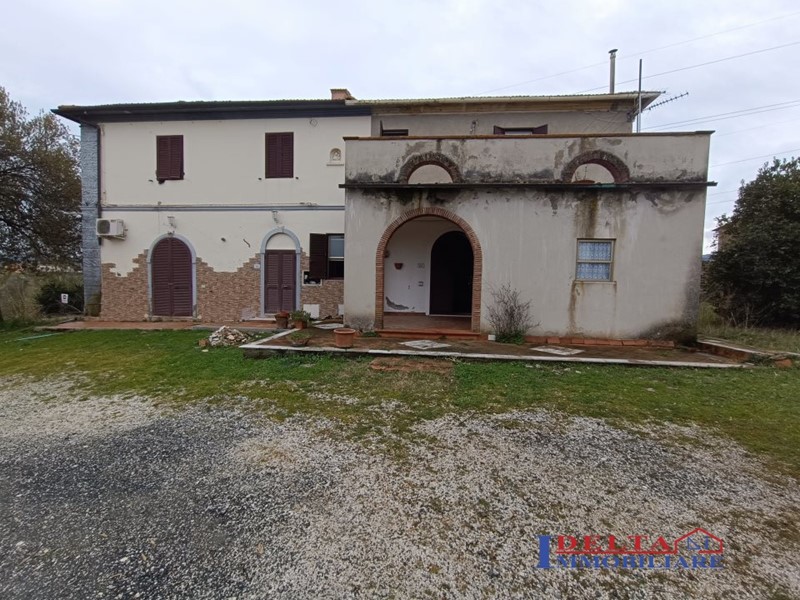 Casale in Vendita a Rosignano Marittimo, 120'000€, 120 m²