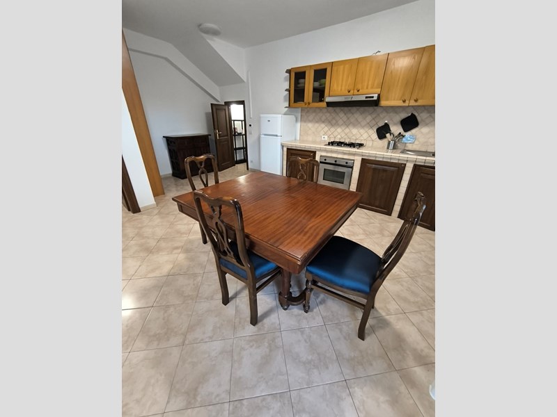 Appartamento in Affitto a Roma, zona La Storta-Cesano , 1'000€, 100 m², arredato