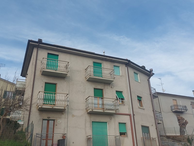 Appartamento in Vendita a Castelfidardo, zona Sant'Agostino , 159'000€, 90 m², con Box