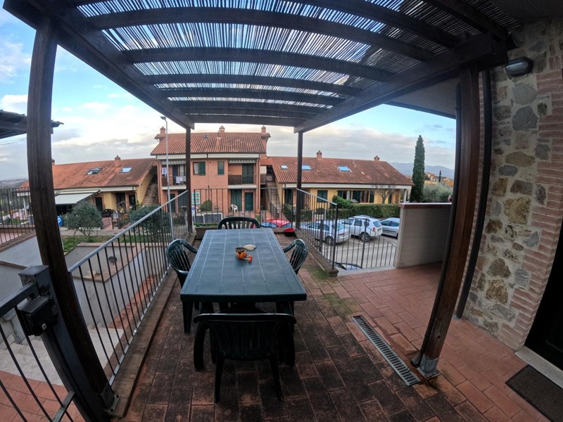 Trilocale in Vendita a Casole d'Elsa, zona Cavallano, 165'000€, 81 m², con Box