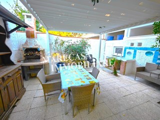 Trilocale in Vendita a Carrara, zona Marina di Carrara, 212'900€, 50 m², arredato