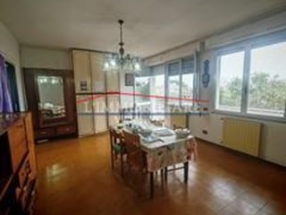 Appartamento in Vendita a Massa, zona Marina di Massa, 245'000€, 123 m², arredato, con Box