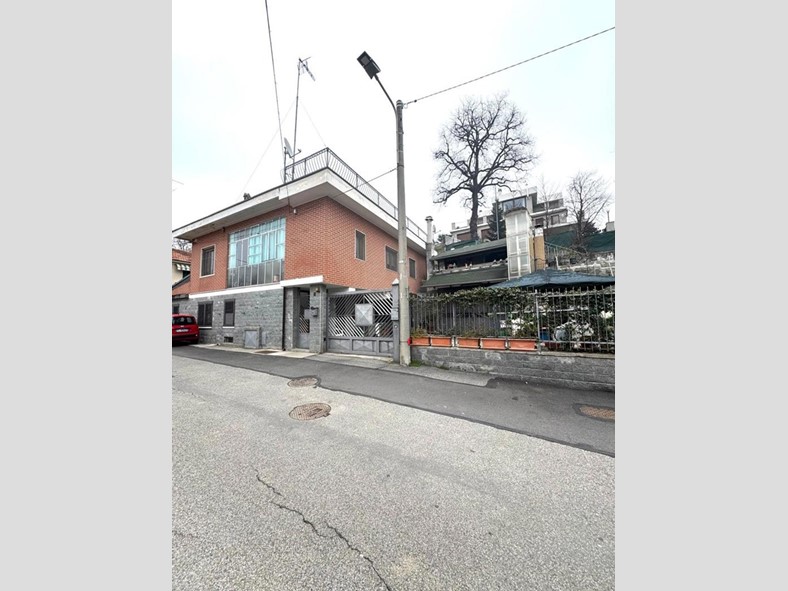 Villa in Vendita a Rivoli, 549'000€, 300 m²