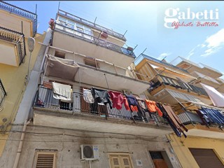 Quadrilocale in Vendita a Bagheria, 67'000€, 123 m²