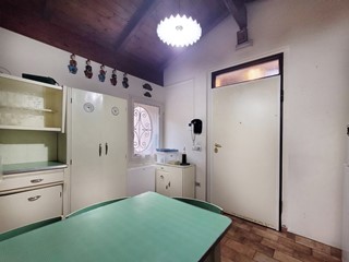 Casa Indipendente in Vendita a Grottammare, 450'000€, 317 m²