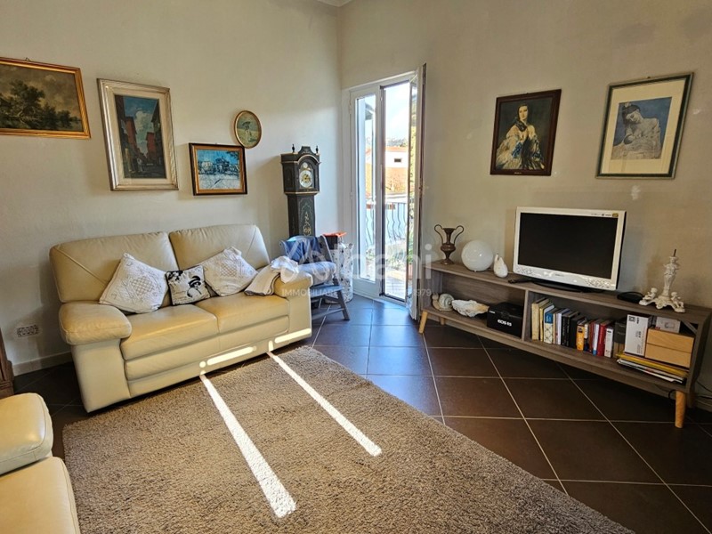 Appartamento in Vendita a Arcola, zona Termo, 218'000€, 131 m²