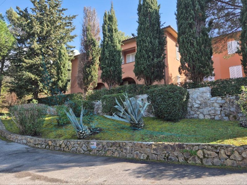 Quadrilocale in Vendita a Rosignano Marittimo, zona Castiglioncello, 173'000€, 75 m²