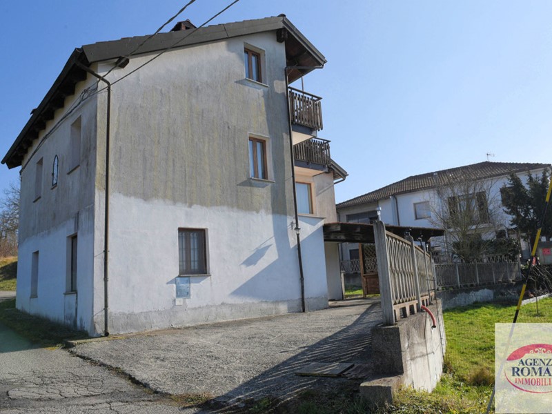Casa Indipendente in Vendita a Dego, 180'000€, 263 m², con Box