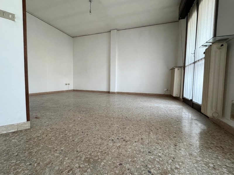Trilocale in Vendita a San Bonifacio, 100'000€, 78 m²
