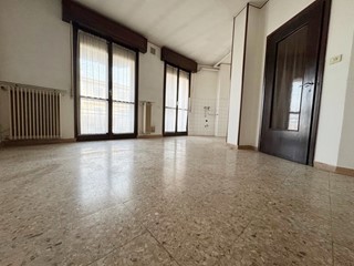 Trilocale in Vendita a San Bonifacio, 100'000€, 78 m²