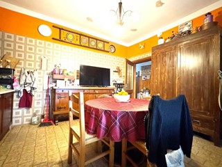Casa Semi Indipendente in Vendita a San Bonifacio, 230'000€, 200 m², con Box