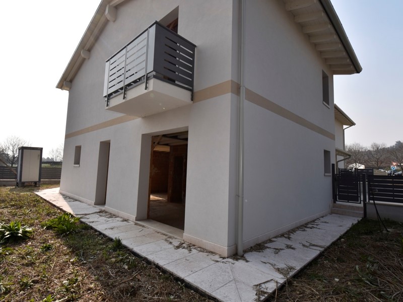 Casa Indipendente in Vendita a Arzignano, 410'000€, 229 m²