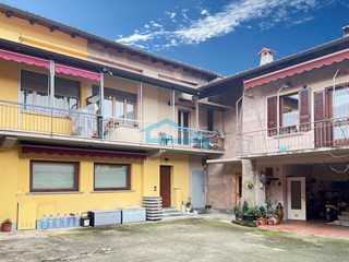 Trilocale in Vendita a Adro, 116'000€, 135 m²