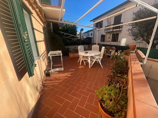 Casa Semi Indipendente in Vendita a Ameglia, 250'000&euro;, 92 m²