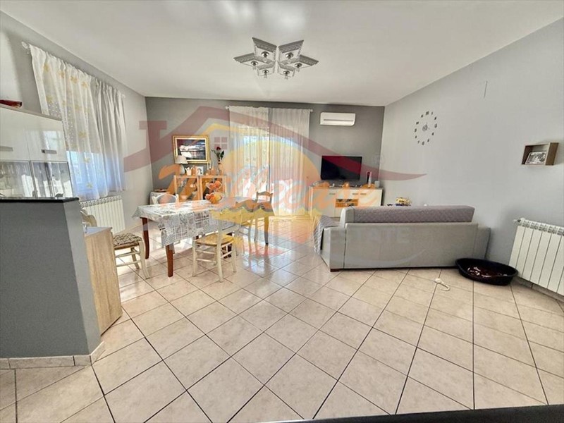 Appartamento in Vendita a Siracusa, zona Panagia, 148'000&euro;, 140 m²