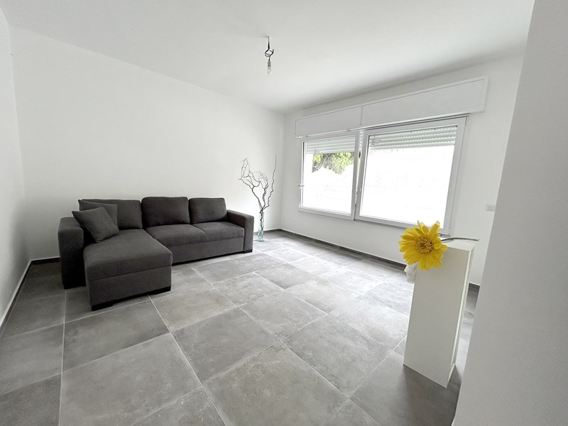 Quadrilocale in Affitto a Riccione, zona PAESE, 80 m²