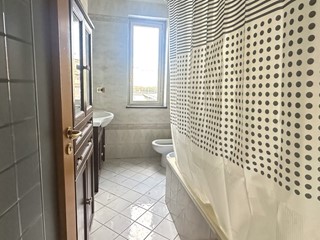 Trilocale in Vendita a Crispano, 165'000&euro;, 93 m²