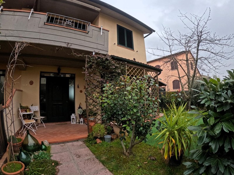 Casa Semi Indipendente in Vendita a Casole d'Elsa, 370'000€, 198 m², arredato