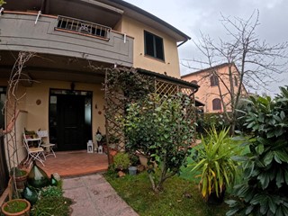 Casa Semi Indipendente in Vendita a Casole d'Elsa, 370'000€, 198 m², arredato
