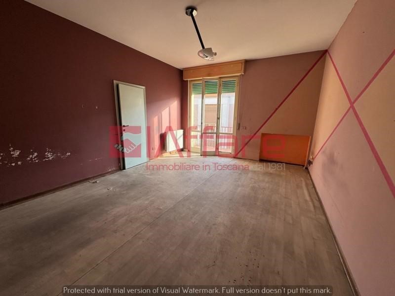 Appartamento in Vendita a Pontedera, 130'000€, 120 m²