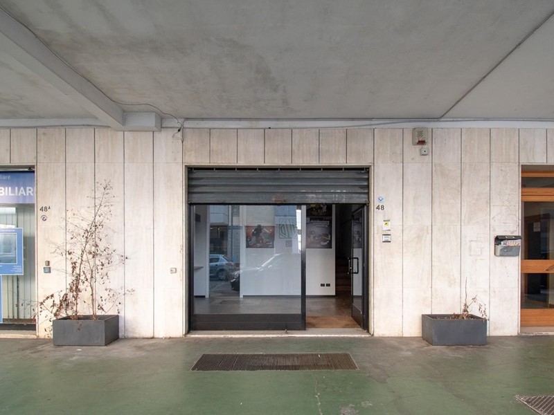 Immobile commerciale in Vendita a Lecce, 130'000€, 80 m²