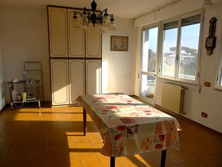 Appartamento in Vendita a Massa, zona Marina di Massa, 245'000&euro;, 123 m², arredato, con Box