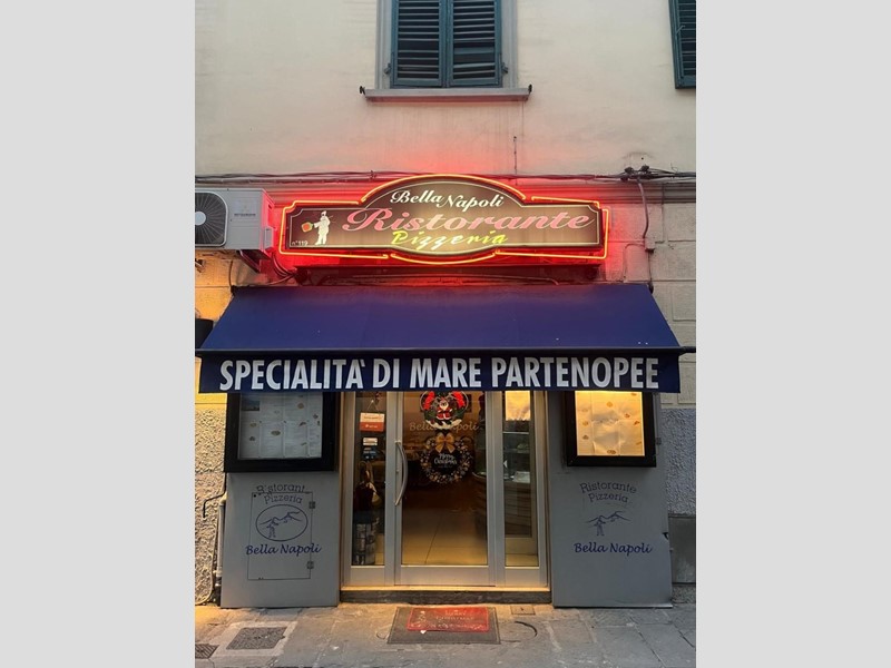 Attività commerciale in Vendita a Pisa, 140'000€, 200 m²