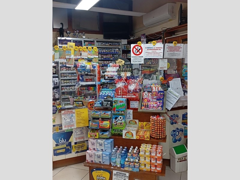 Attività commerciale in Vendita a Pisa, zona Riglione Oratoio, 117'000€, 25 m²