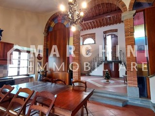 Casa di corte in Vendita a Capannori, zona Matraia, 450'000€, 230 m²