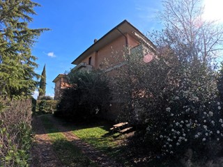 Casa Semi Indipendente in Vendita a Colle di Val D'Elsa, 490'000&euro;, 186 m², con Box