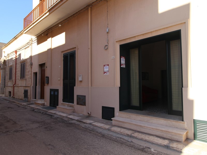 Casa Indipendente in Vendita a Maruggio, 105'000€, 170 m²