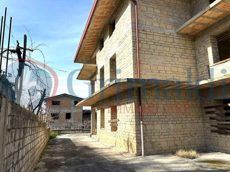 Casa Indipendente in Vendita a Sant'Angelo a Cupolo, 75'000€, 180 m²