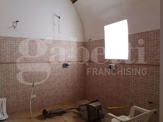 Negozio in Affitto a Siracusa, 1'500€, 78 m²