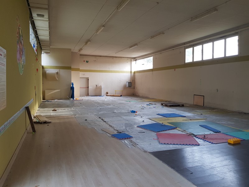 Capannone in Vendita a Capannori, zona Lammari, 250'000€, 650 m²