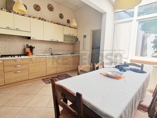 Casa Indipendente in Vendita a Viareggio, zona Darsena, 300'000€, 150 m²
