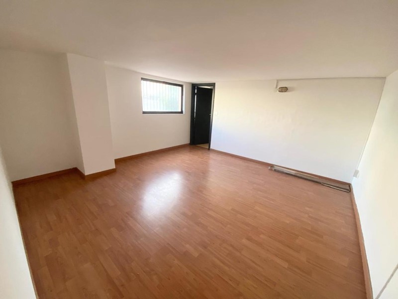 Immobile commerciale in Vendita a Pescara, 165'000&euro;, 123 m²