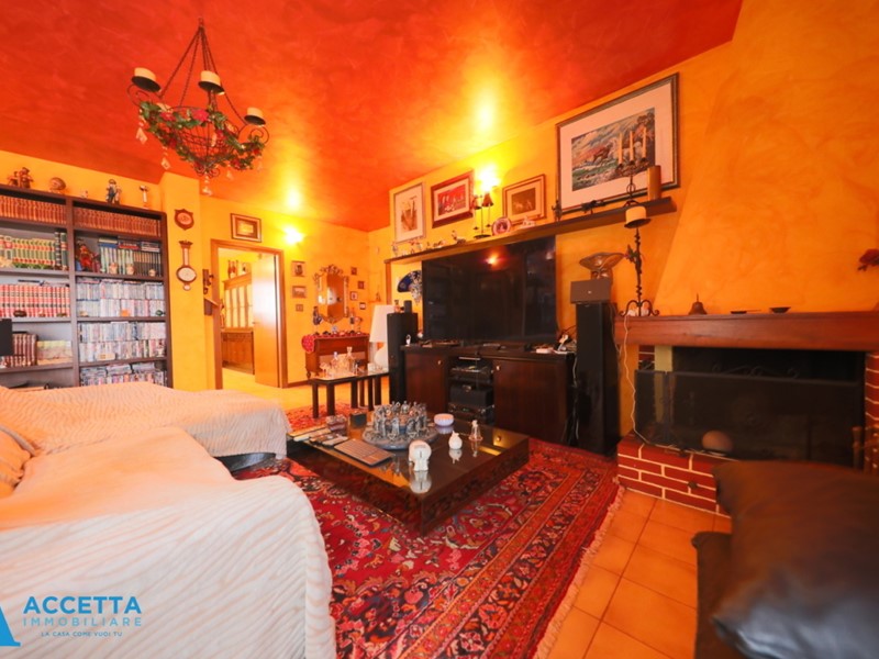 Trilocale in Vendita a San Giorgio Ionico, 119'000€, 123 m², con Box