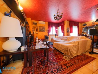 Trilocale in Vendita a San Giorgio Ionico, 119'000€, 123 m², con Box