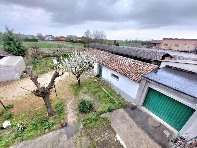 Casa Semi Indipendente in Vendita a Ceneselli, 90'000€, 230 m², con Box