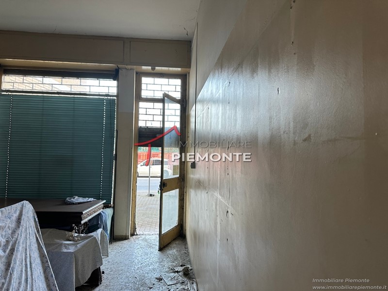Immobile commerciale in Vendita a Momo, 28'000€, 50 m²